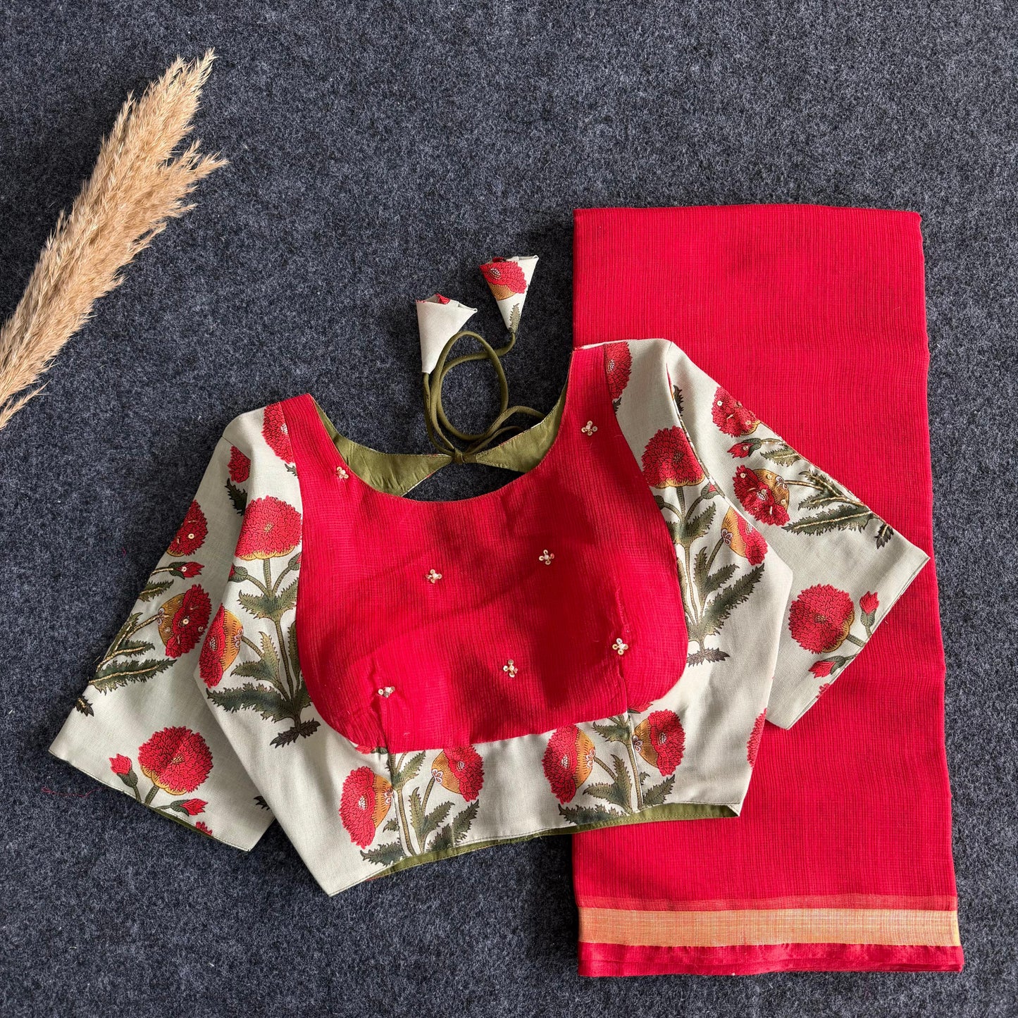 Phoolwari Laal Saree