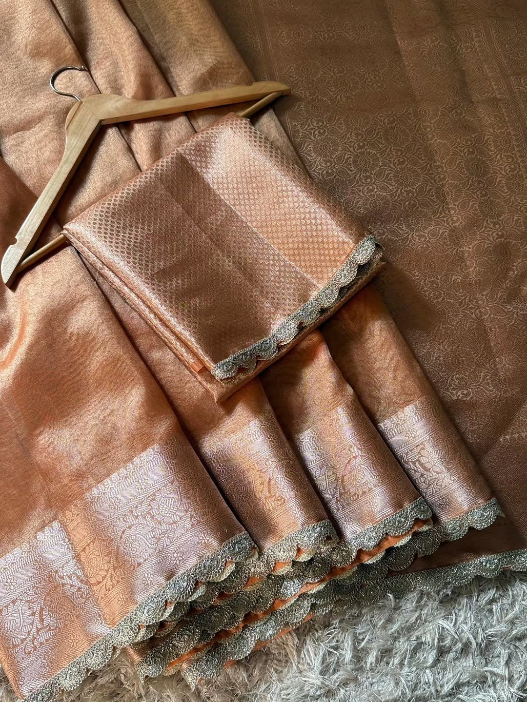 Shehzadi Shine Saree