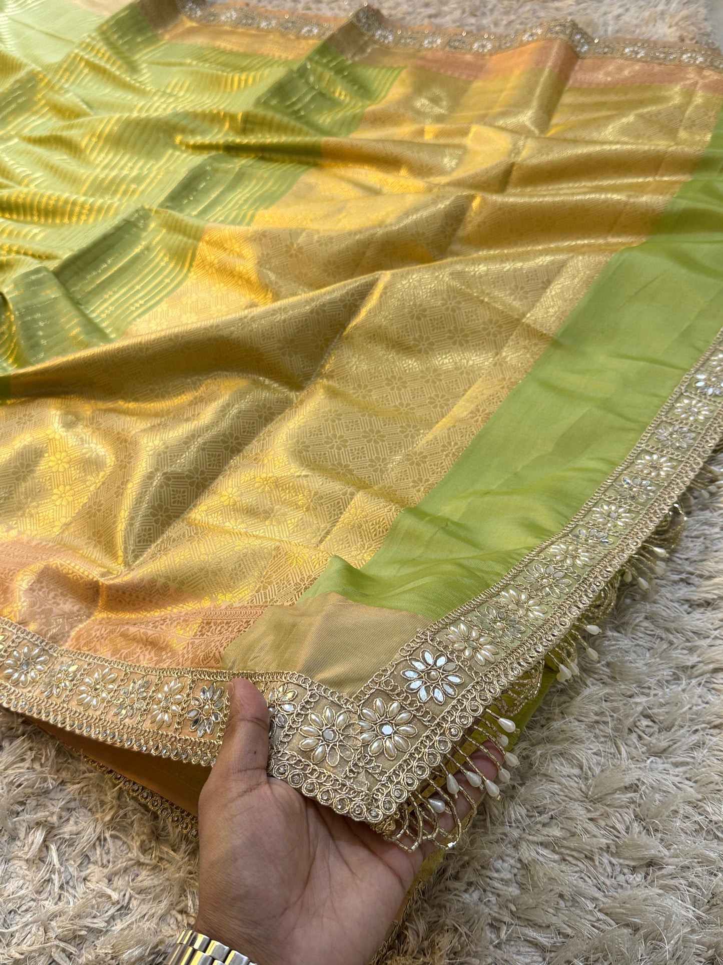Pista Meher Saree