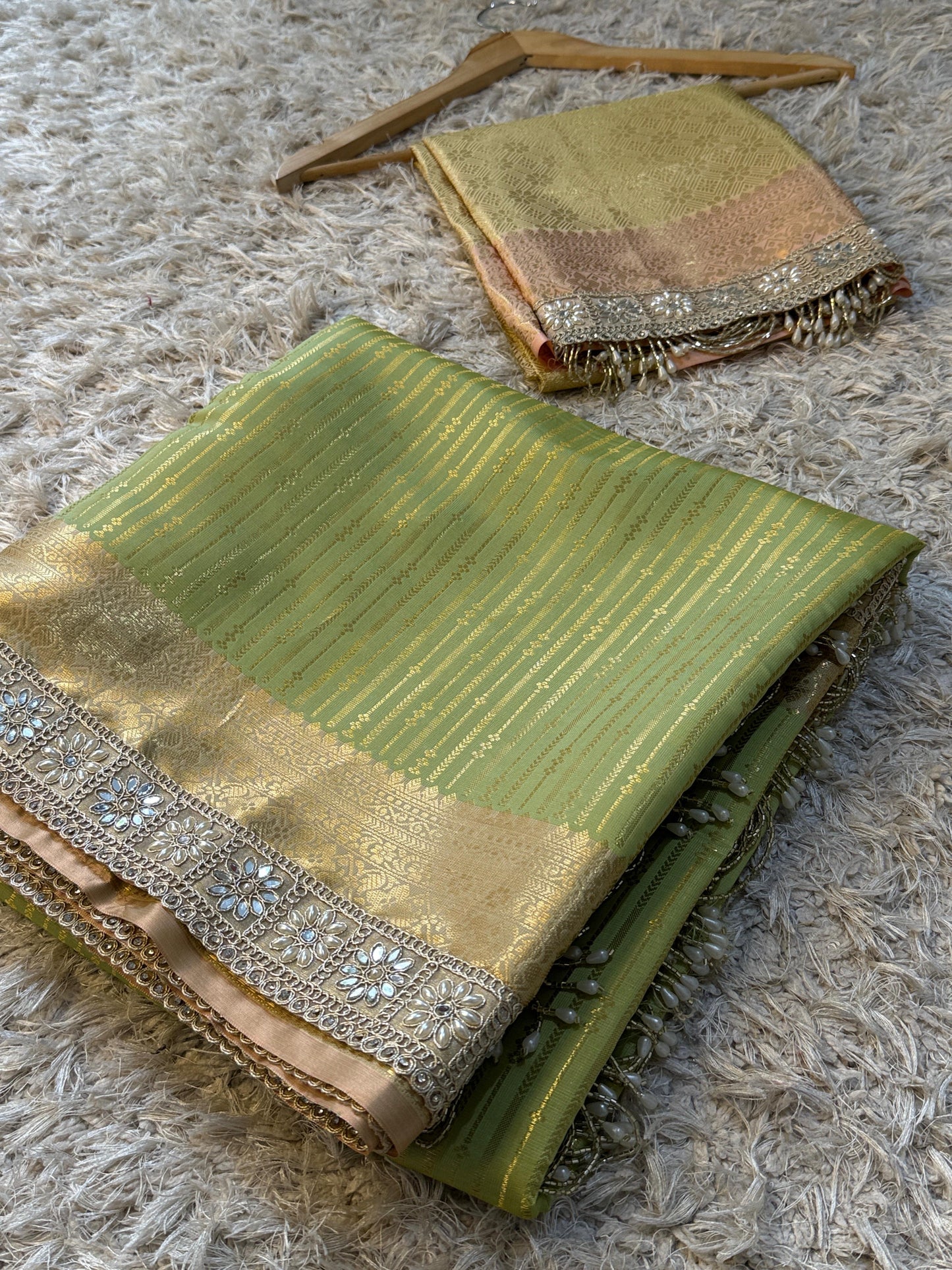 Pista Meher Saree