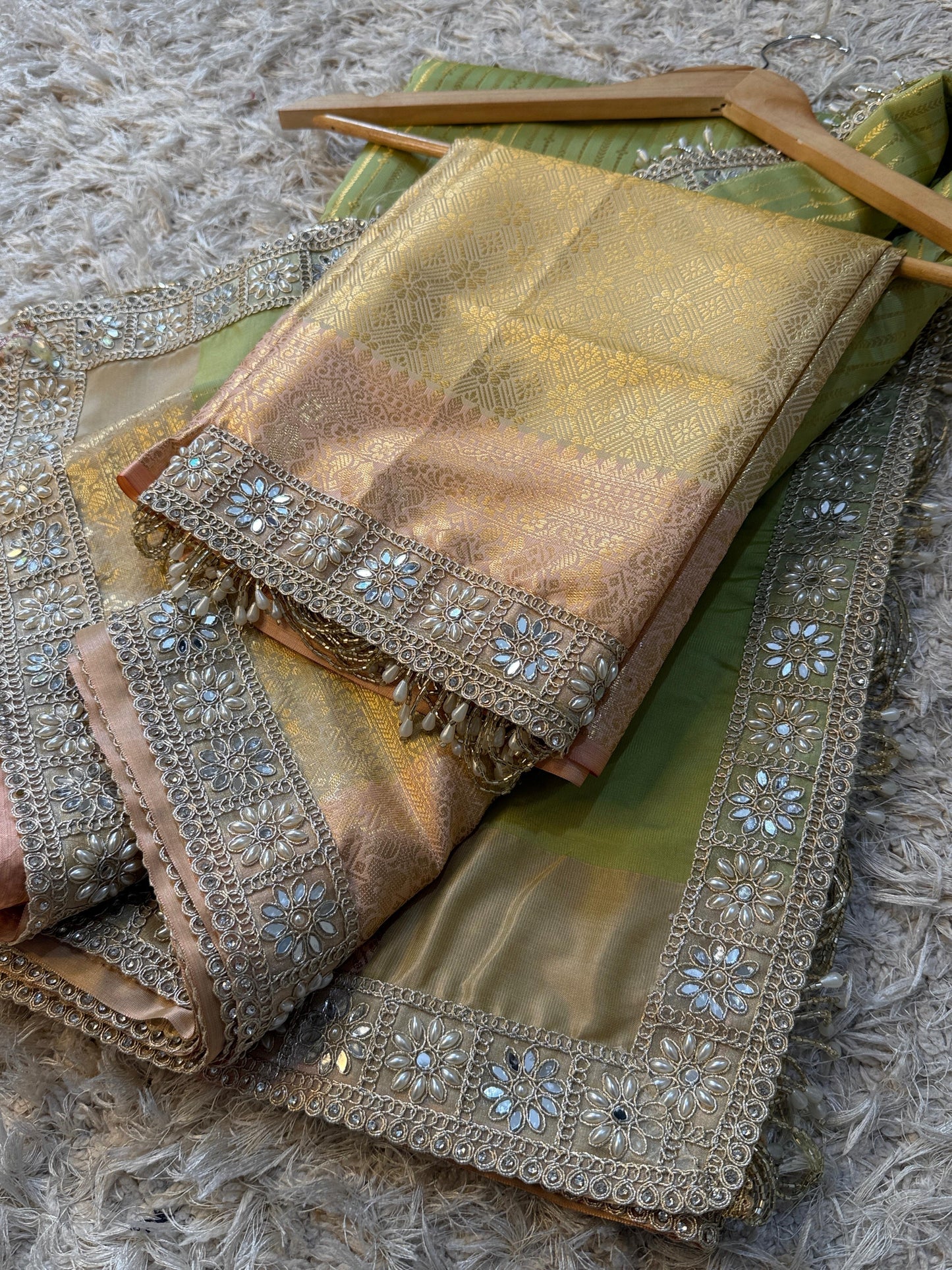 Pista Meher Saree