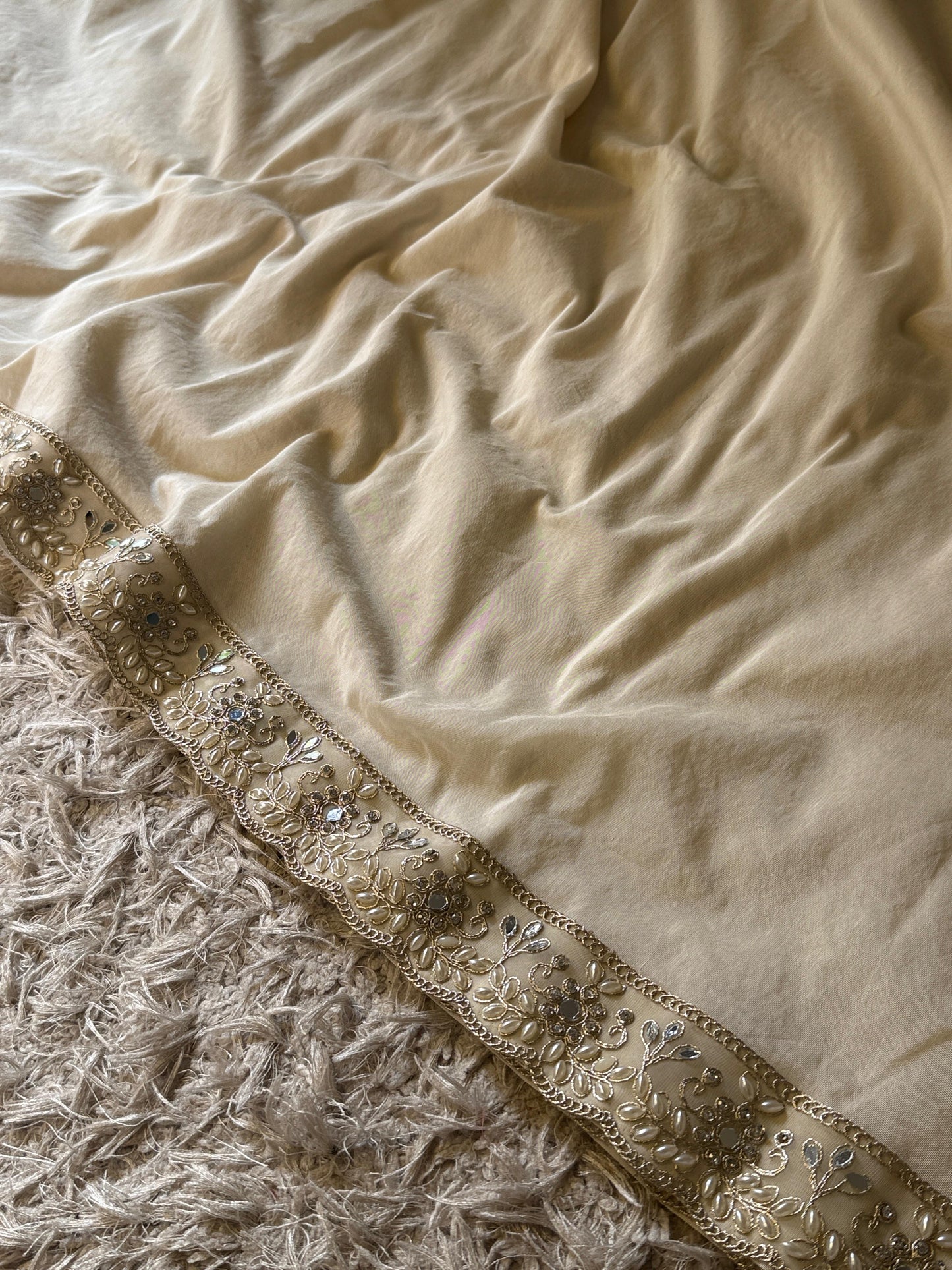 Swarnika Cream Saree