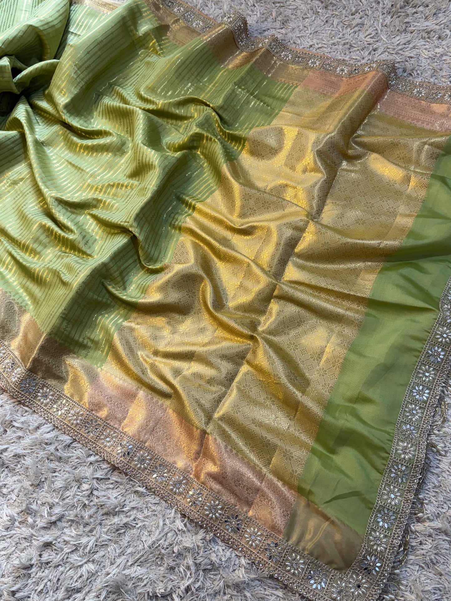 Pista Meher Saree