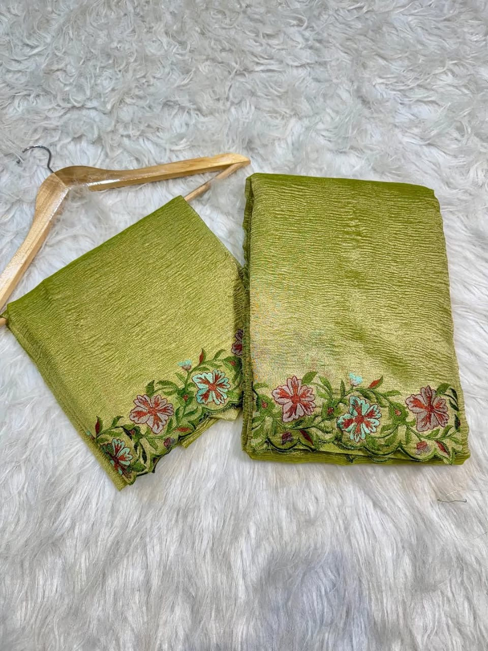 Gulnaar Blossom Saree