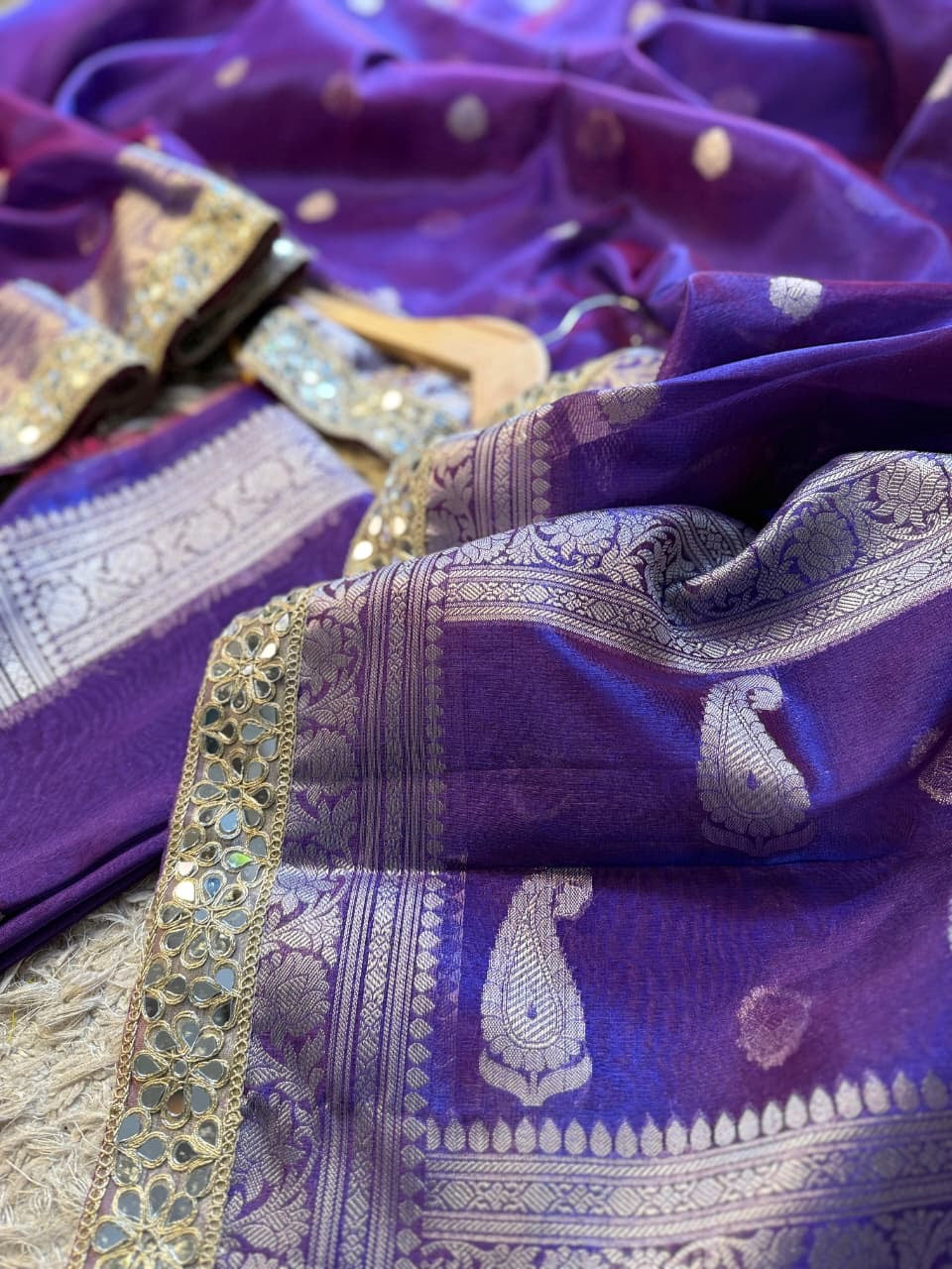 Zariya Elegance Saree