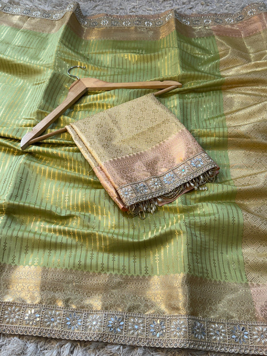 Pista Meher Saree