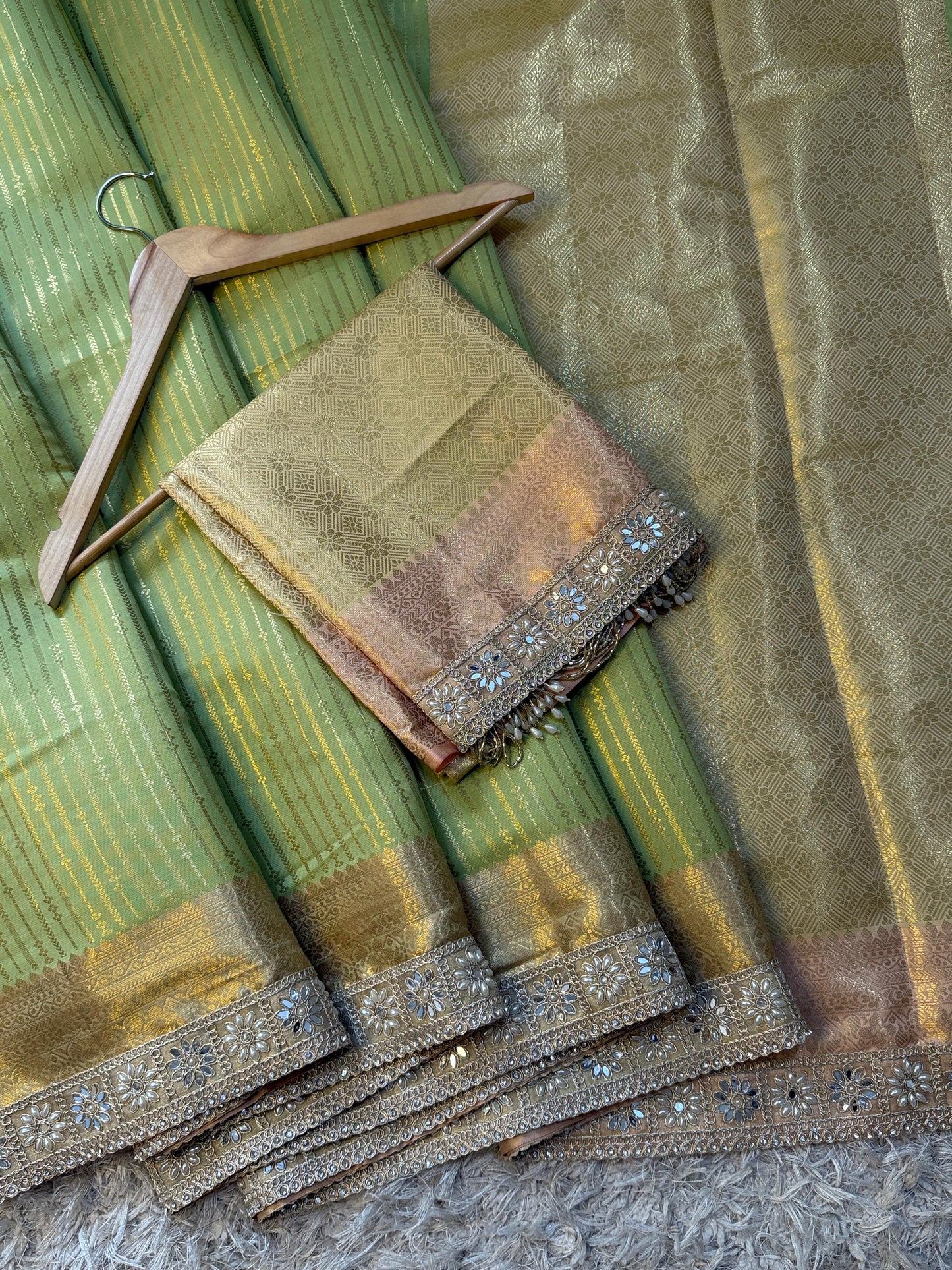 Pista Meher Saree