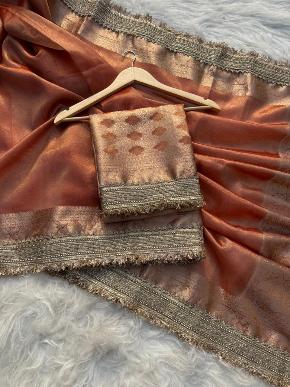 Ruhani Wine Saree