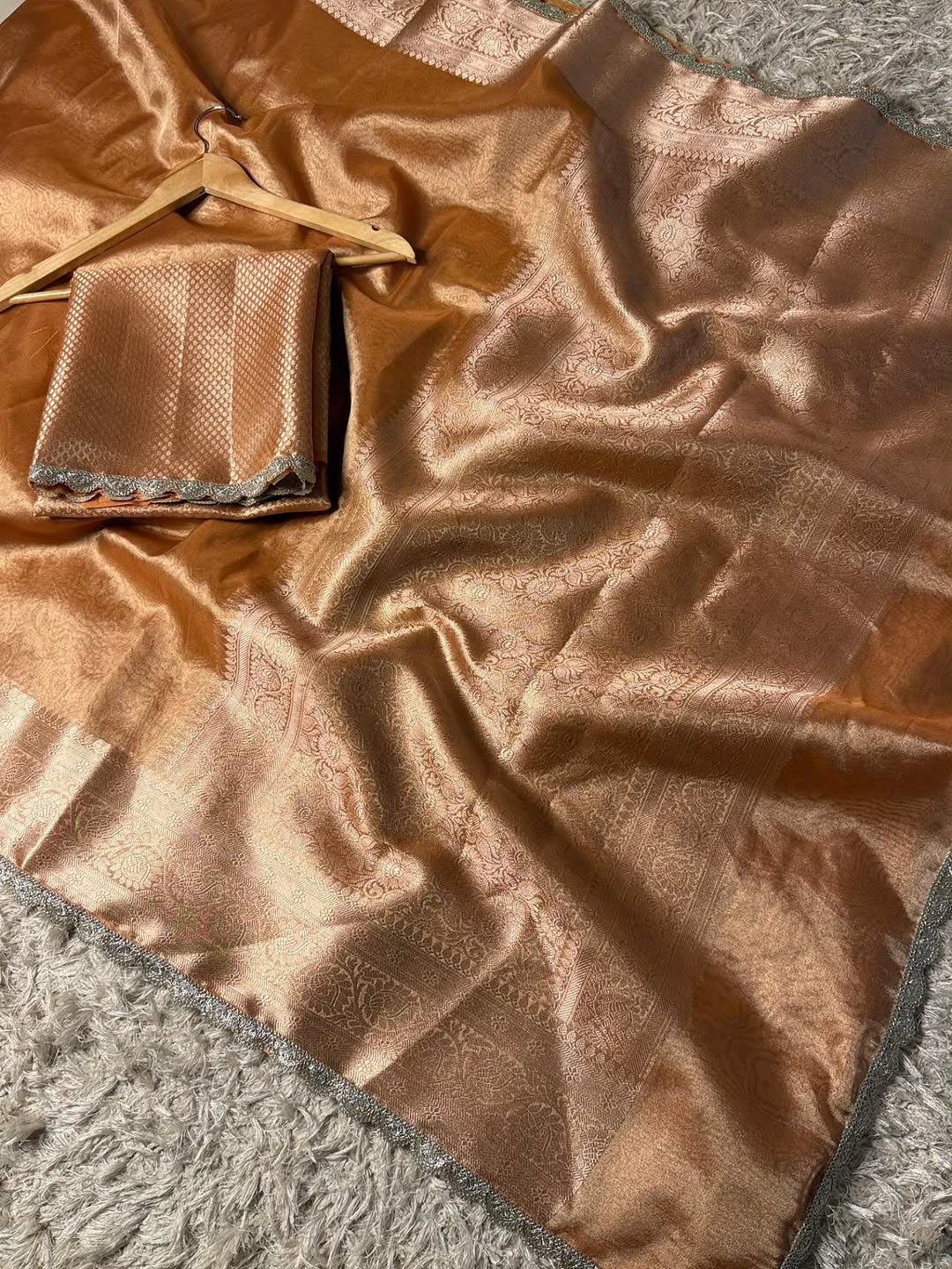Shehzadi Shine Saree