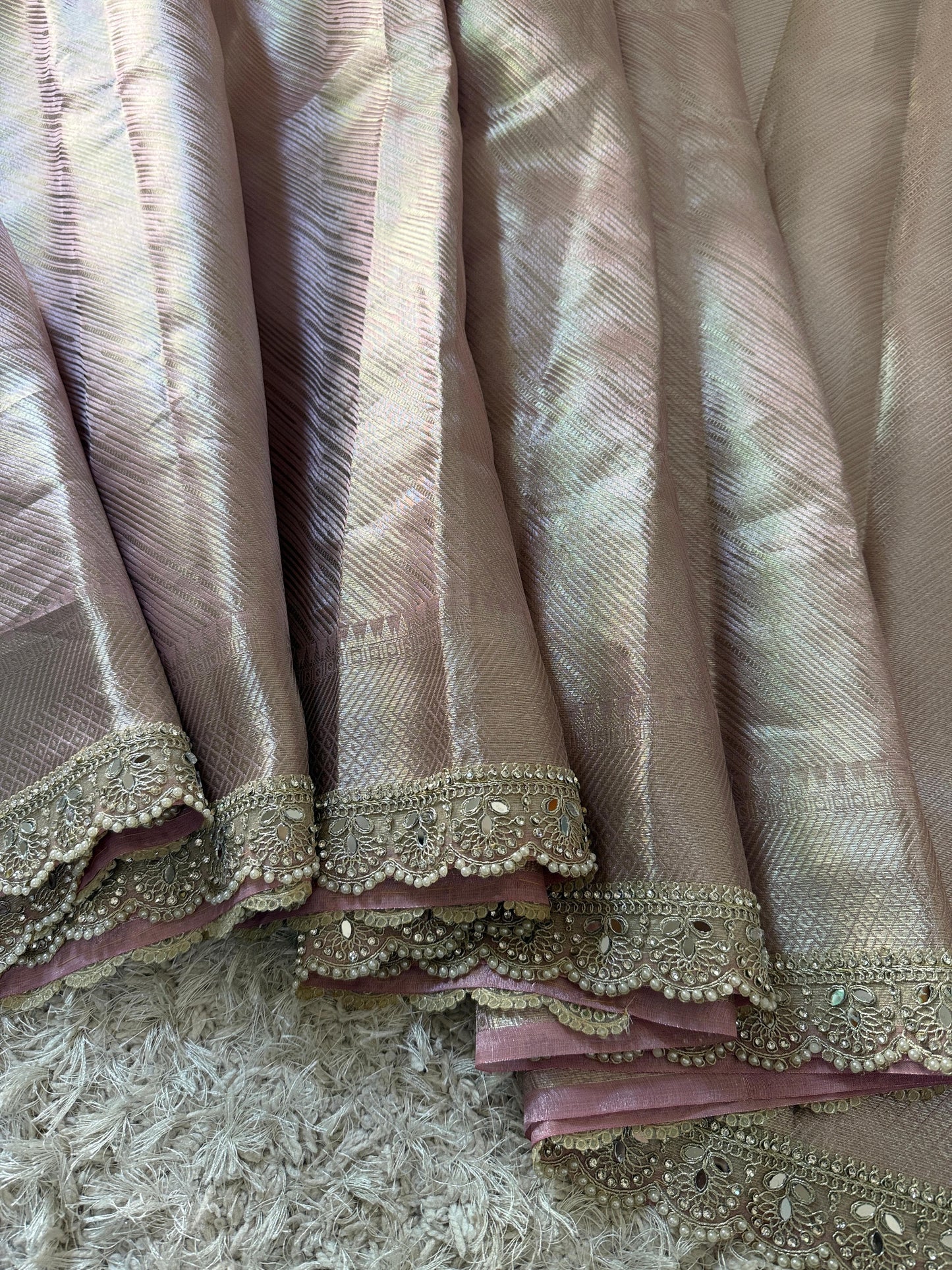 Meher Aasmaani Saree